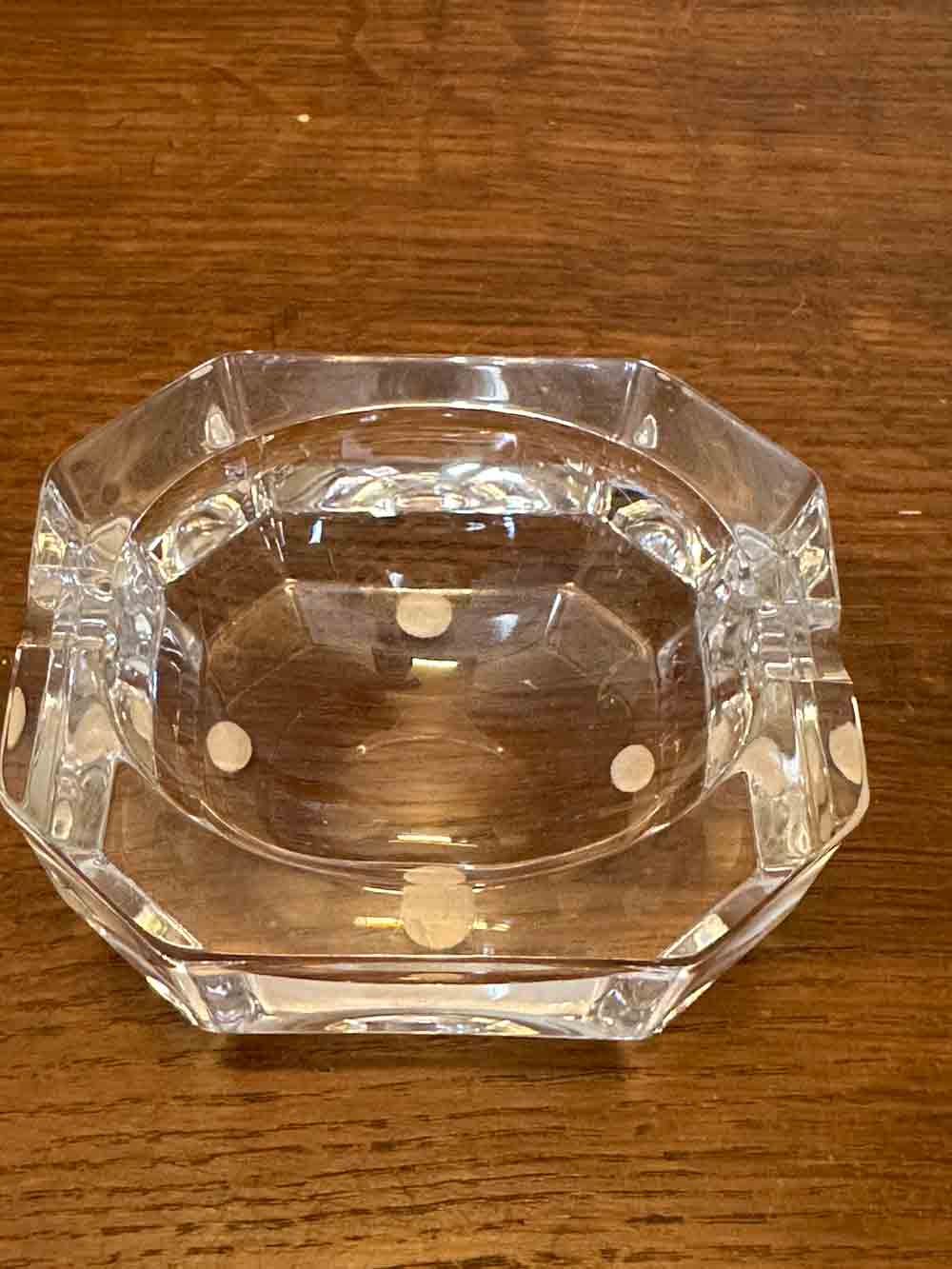 Gros cendrier en cristal de Sevres, décor poisson, 2,8 kg